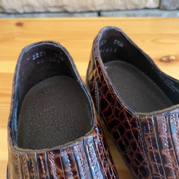 Dingo Women’s Pointed Toe Size 7.5 M - Picture 13 of 13